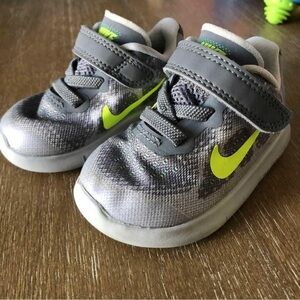 Nike Infant Size 3 Sneakers